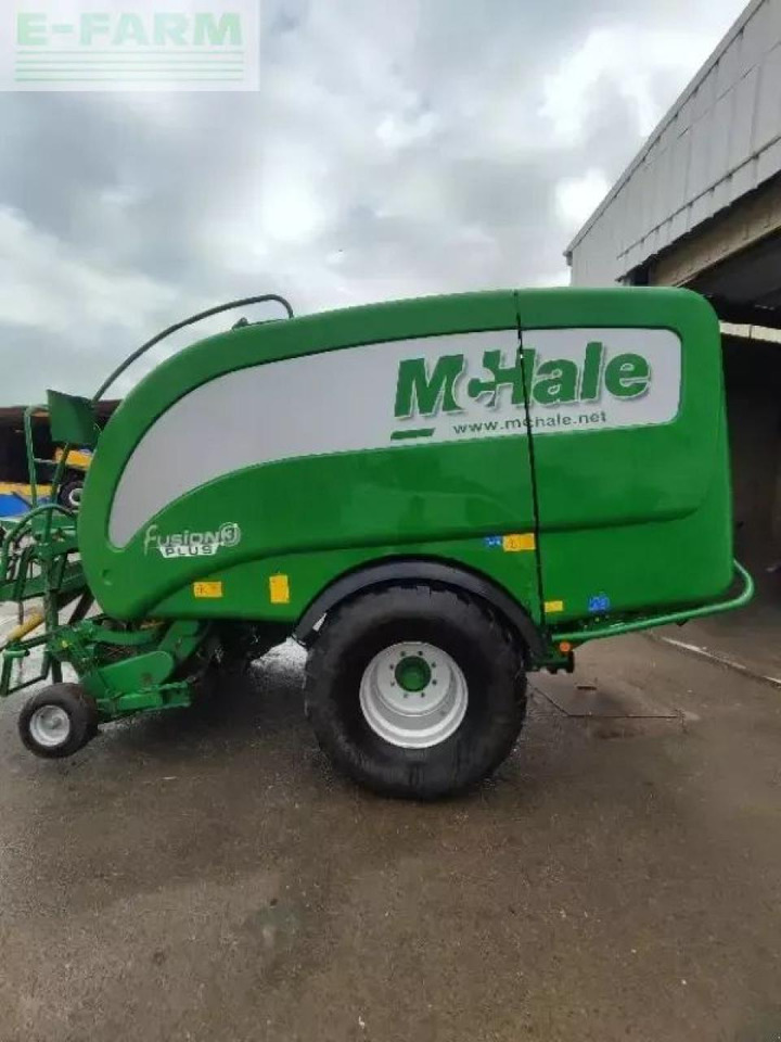 Mc Hale fusion 3 plus - Presse à balles cubiques: photos 2 Mc Hale fusion 3 plus - Presse à balles cubiques: photos 2