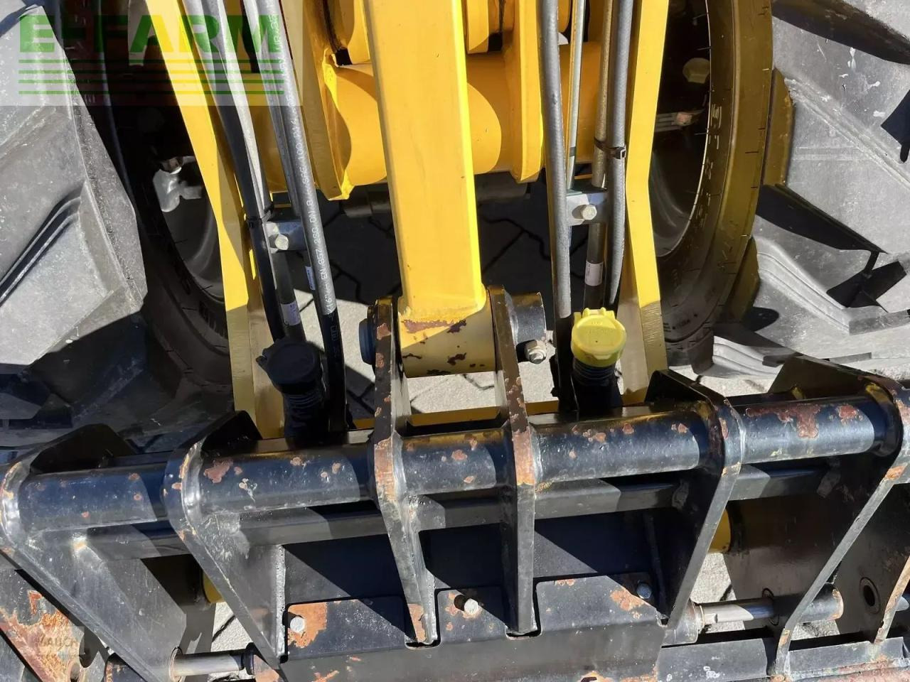 Mustang 340 mit euroaufnahme hydraulisch - Chargeuse sur pneus: photos 4 Mustang 340 mit euroaufnahme hydraulisch - Chargeuse sur pneus: photos 4