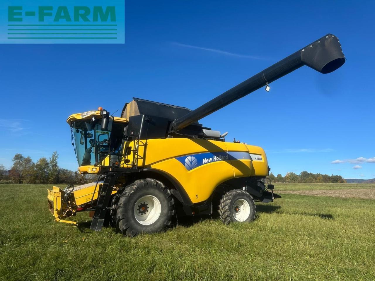 New Holland CX 8080 - Moissonneuse-batteuse: photos 3 New Holland CX 8080 - Moissonneuse-batteuse: photos 3