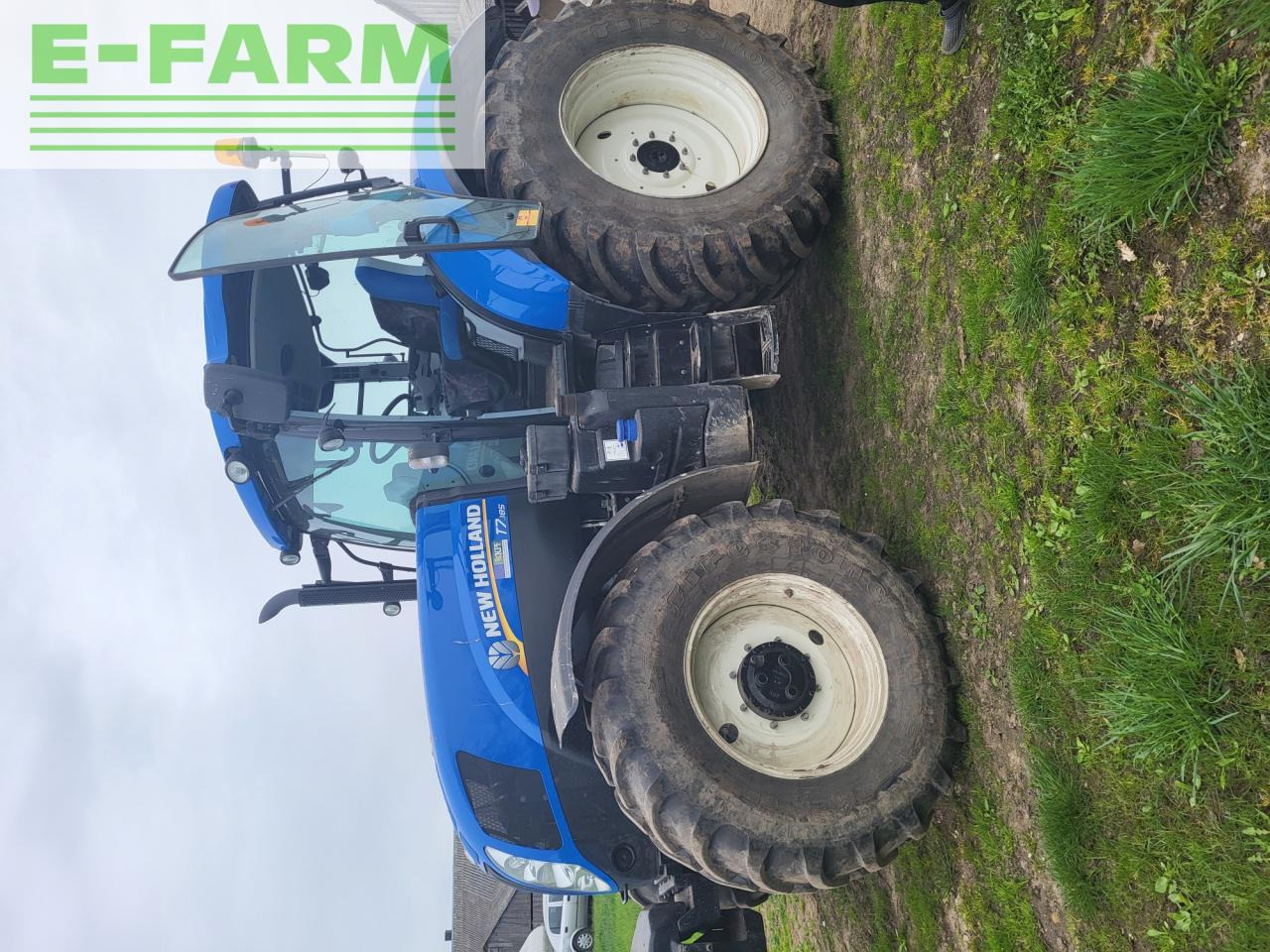 New Holland T 7.185 - Tracteur agricole: photos 5 New Holland T 7.185 - Tracteur agricole: photos 5