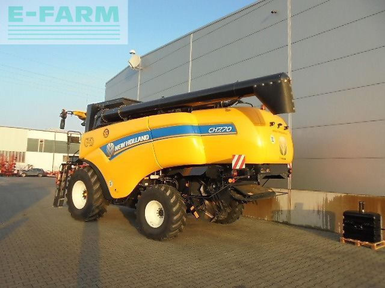 New Holland ch7.70 my19 - Moissonneuse-batteuse: photos 3 New Holland ch7.70 my19 - Moissonneuse-batteuse: photos 3