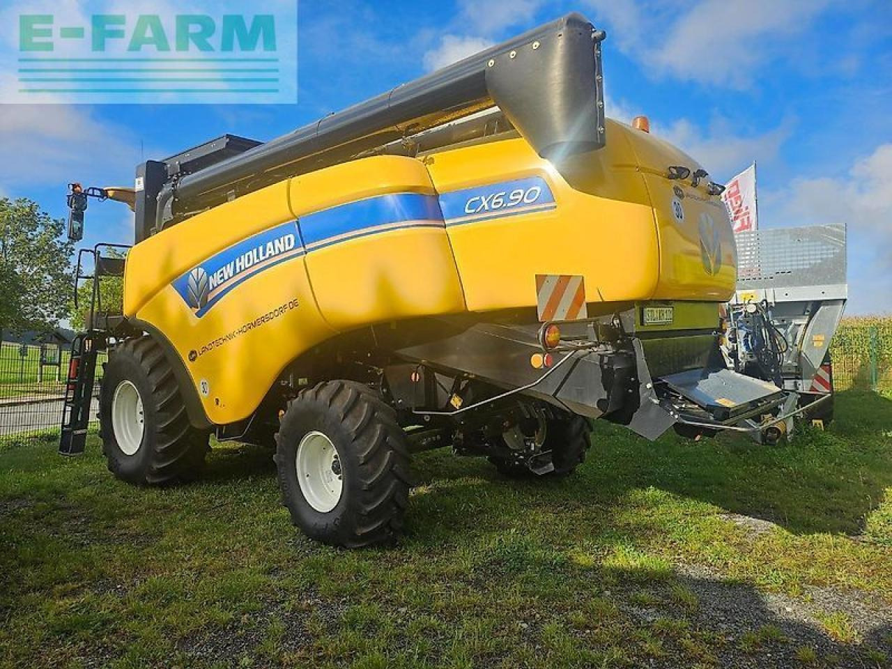 New Holland cx 6.90 mit ultraflowtrommel !!! - Moissonneuse-batteuse: photos 4 New Holland cx 6.90 mit ultraflowtrommel !!! - Moissonneuse-batteuse: photos 4