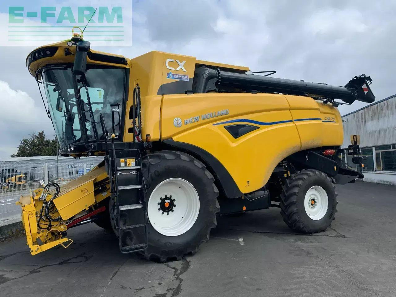 New Holland cx 8.70 - Moissonneuse-batteuse: photos 1 New Holland cx 8.70 - Moissonneuse-batteuse: photos 1