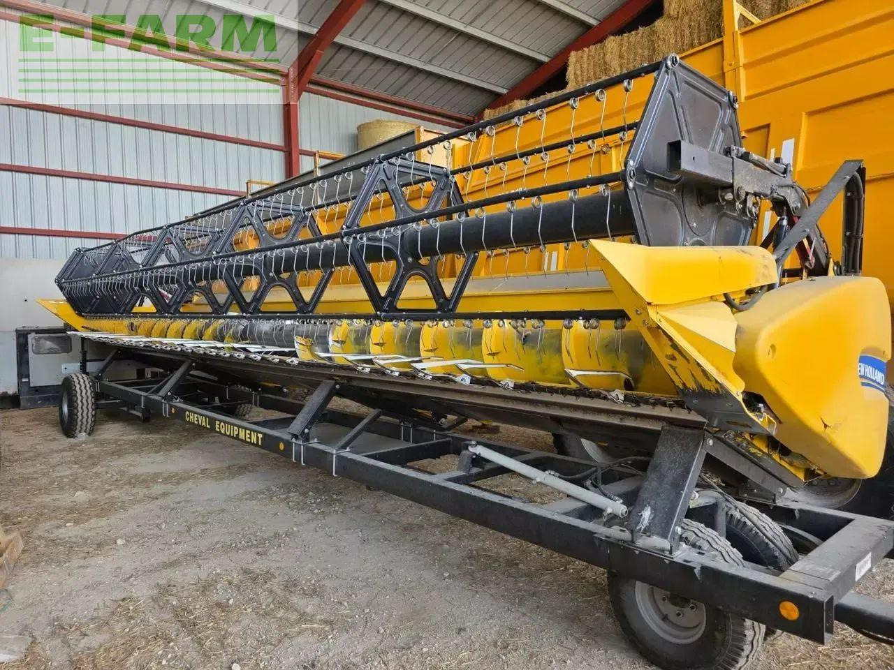 New Holland cx 8.90 - Moissonneuse-batteuse: photos 5 New Holland cx 8.90 - Moissonneuse-batteuse: photos 5