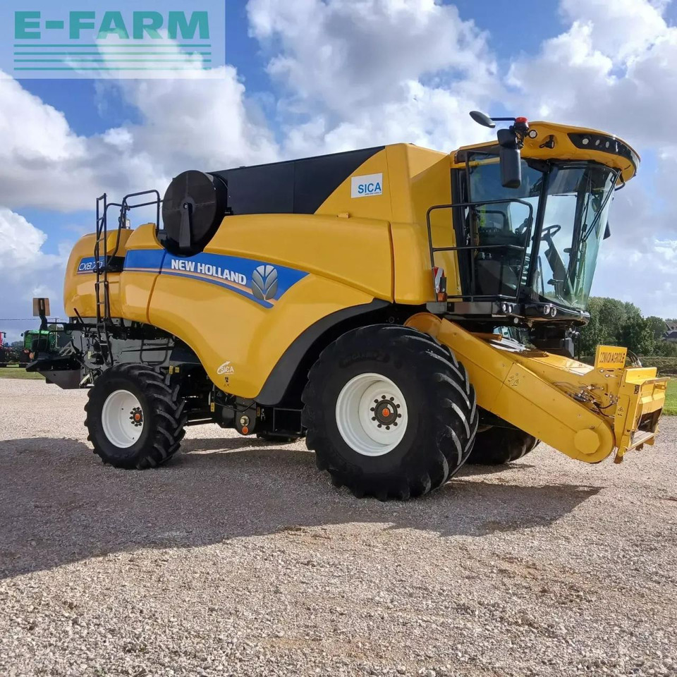 New Holland cx8.70 - Moissonneuse-batteuse: photos 2 New Holland cx8.70 - Moissonneuse-batteuse: photos 2