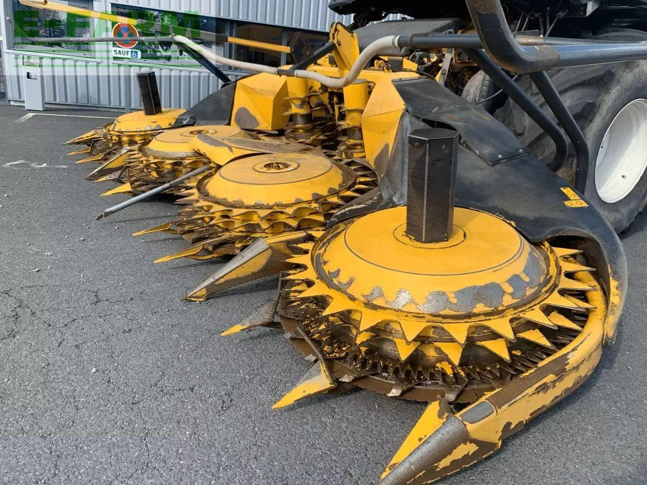 New Holland fr 550 - Ensileuse: photos 5 New Holland fr 550 - Ensileuse: photos 5