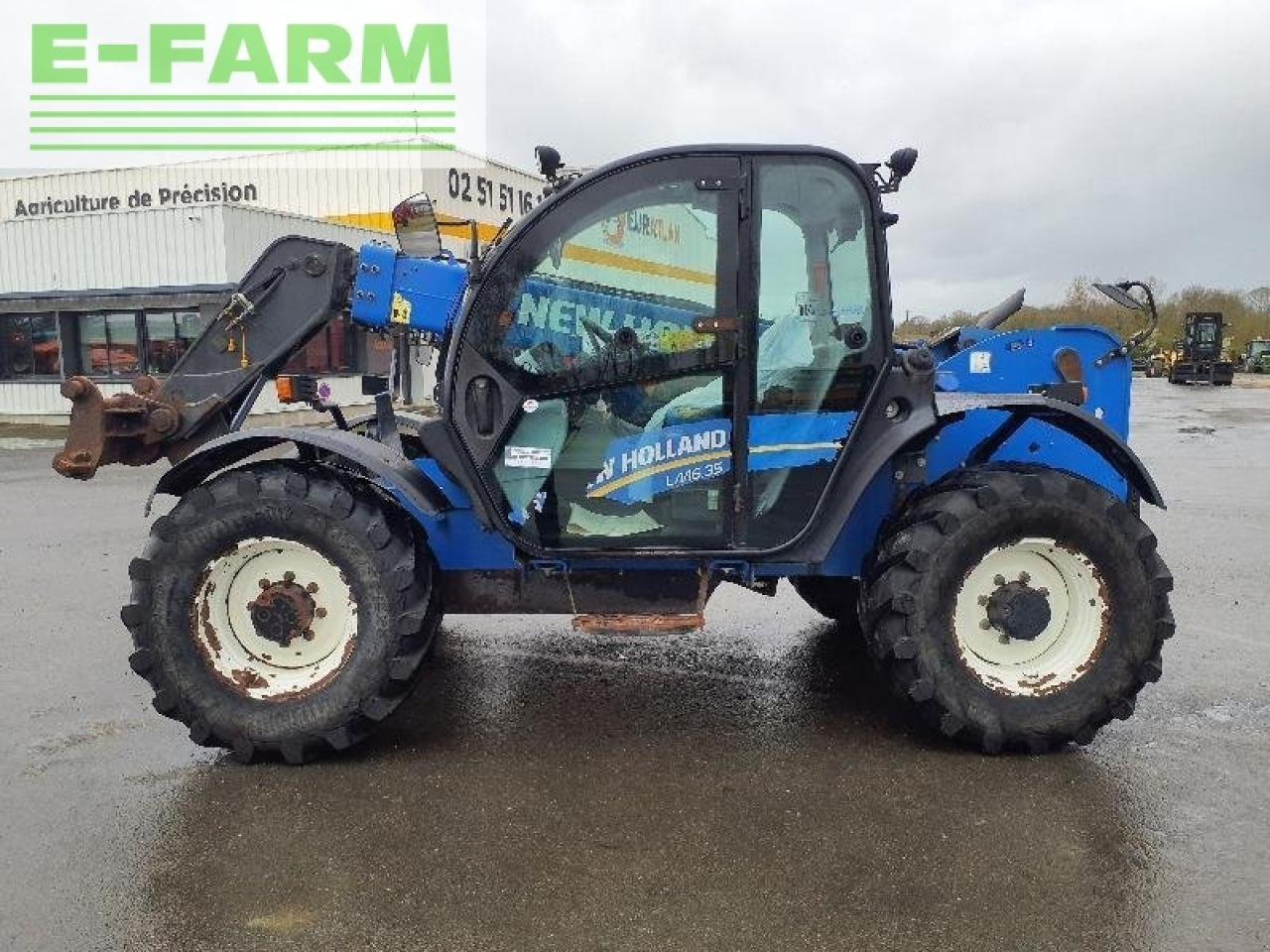New Holland lm6-35 - Chariot télescopique: photos 1 New Holland lm6-35 - Chariot télescopique: photos 1