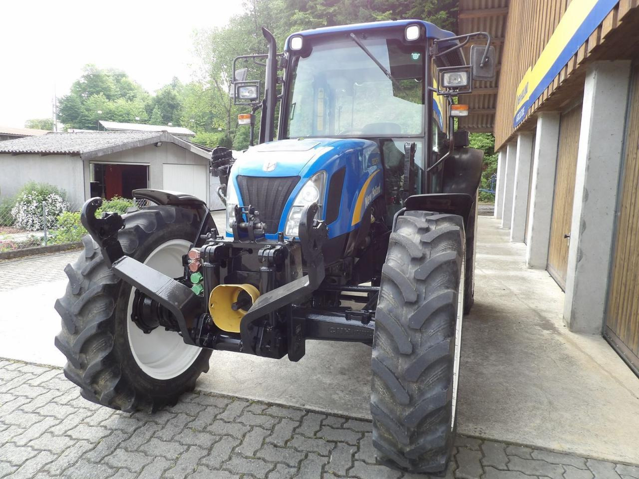 New Holland new holland tn 85 ss - Tracteur agricole: photos 2 New Holland new holland tn 85 ss - Tracteur agricole: photos 2