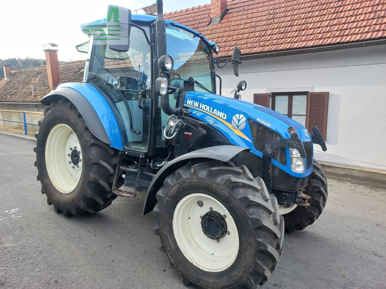 New Holland t 5.95 - Tracteur agricole: photos 2 New Holland t 5.95 - Tracteur agricole: photos 2