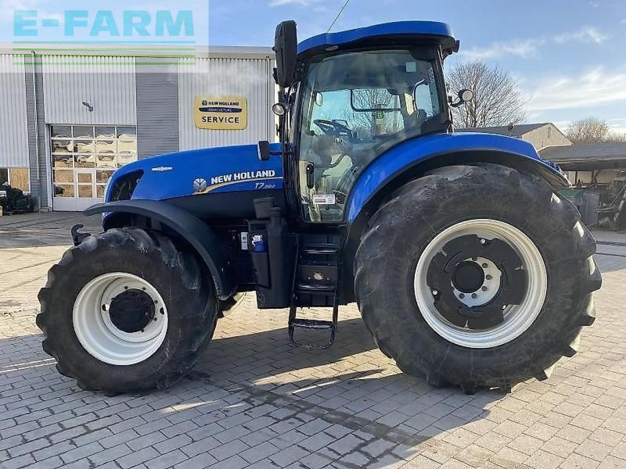 New Holland t 7.220 ac - Tracteur agricole: photos 1 New Holland t 7.220 ac - Tracteur agricole: photos 1