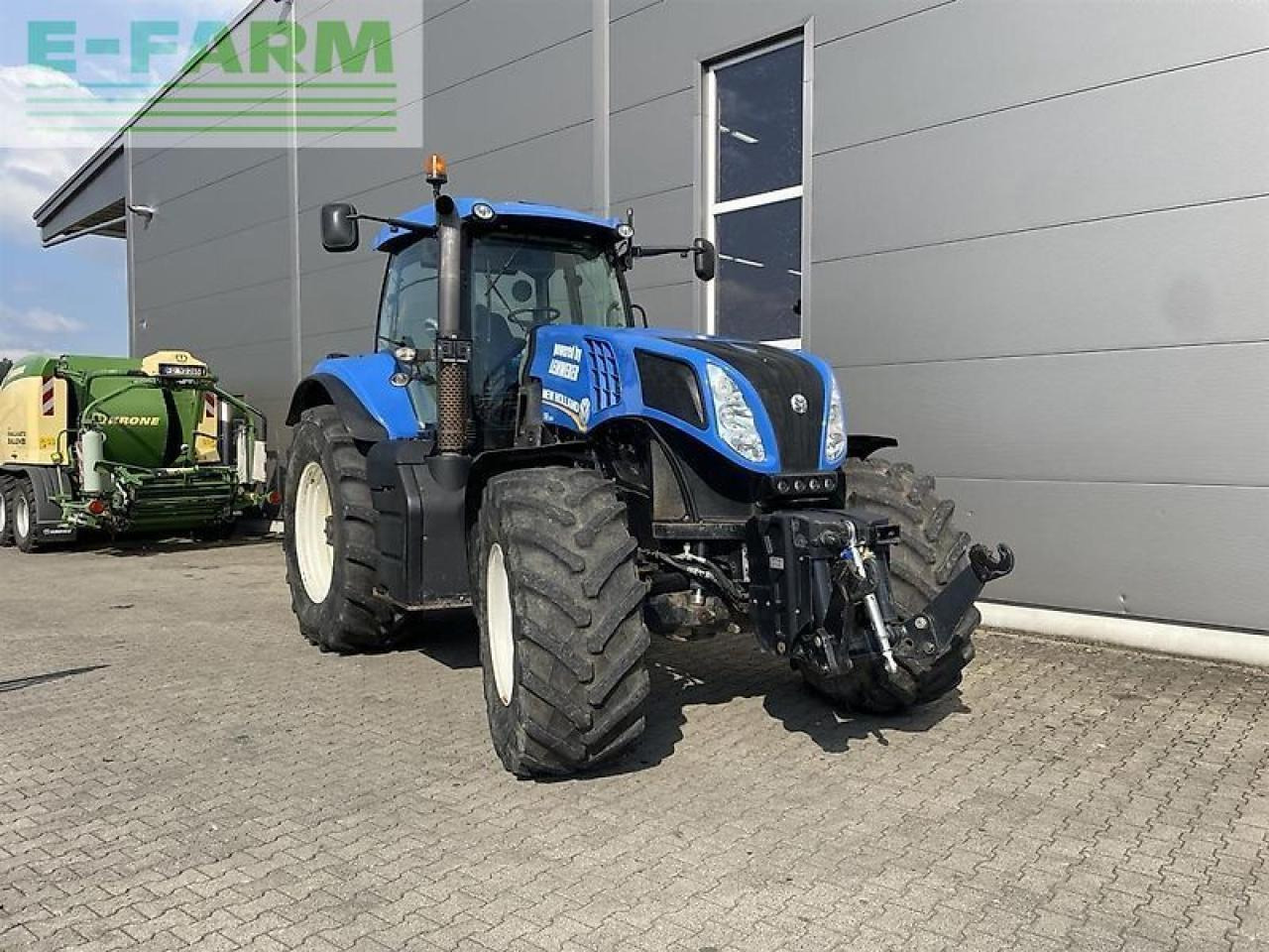 New Holland t 8.390 - Tracteur agricole: photos 1 New Holland t 8.390 - Tracteur agricole: photos 1