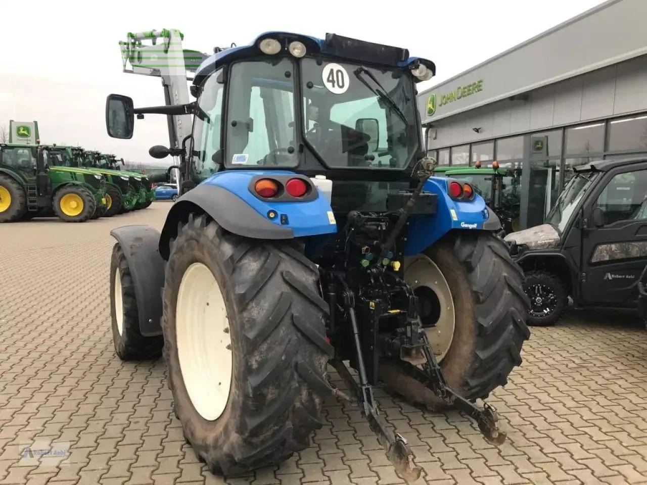 New Holland t4.85 - Tracteur agricole: photos 4 New Holland t4.85 - Tracteur agricole: photos 4