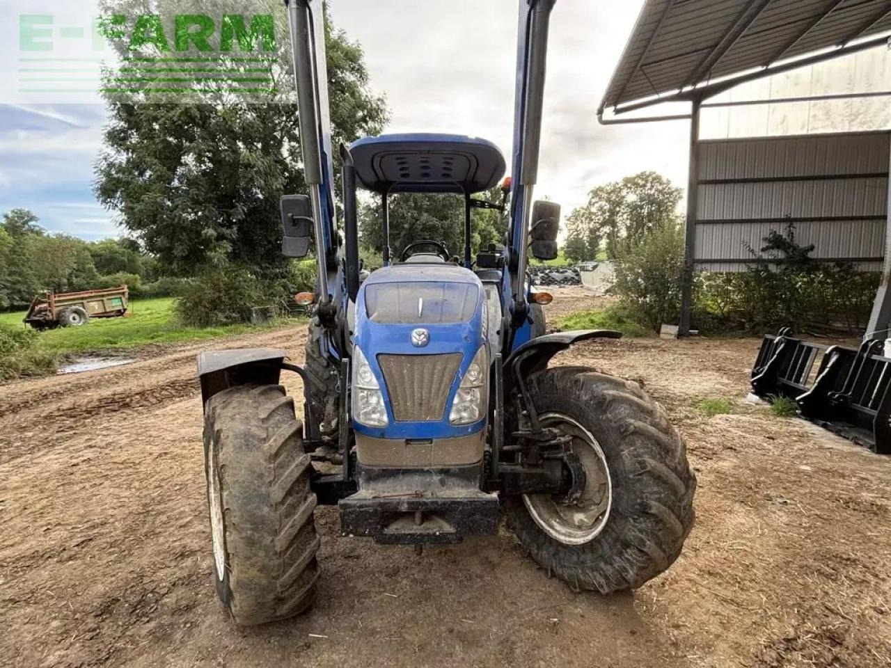 New Holland t5 105 arceau - Tracteur agricole: photos 5 New Holland t5 105 arceau - Tracteur agricole: photos 5