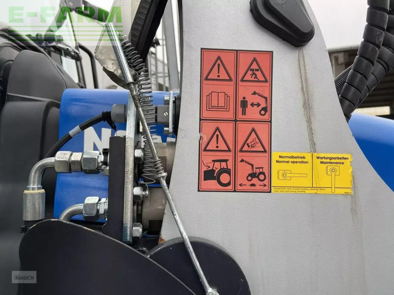 New Holland t5.105 electro command - Tracteur agricole: photos 5 New Holland t5.105 electro command - Tracteur agricole: photos 5