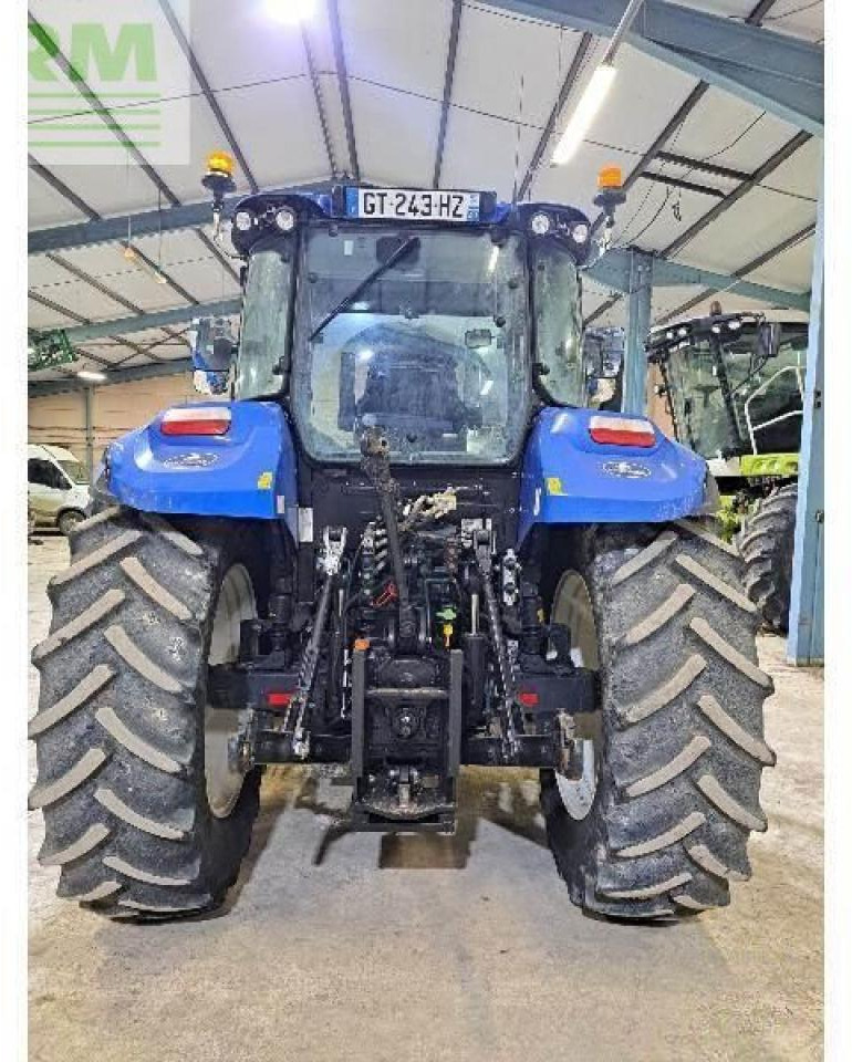 New Holland t5.110 - Tracteur agricole: photos 5 New Holland t5.110 - Tracteur agricole: photos 5