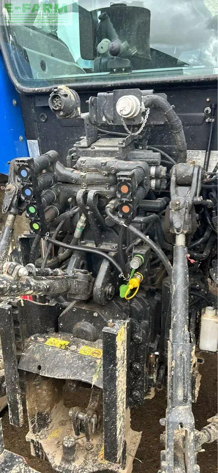 New Holland t5.110 - Tracteur agricole: photos 4 New Holland t5.110 - Tracteur agricole: photos 4