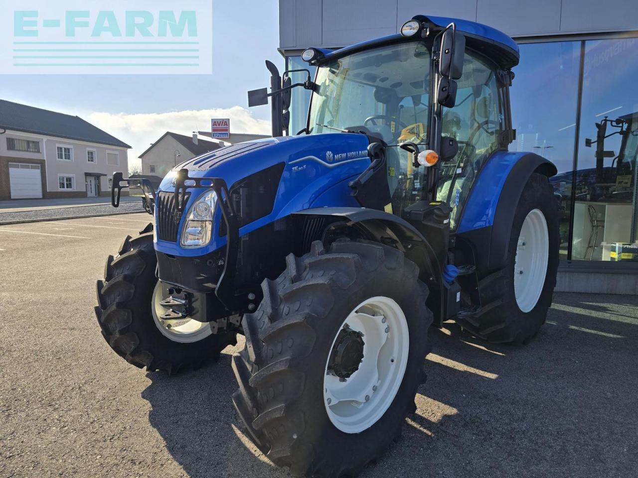 New Holland t5.90s - Tracteur agricole: photos 1 New Holland t5.90s - Tracteur agricole: photos 1