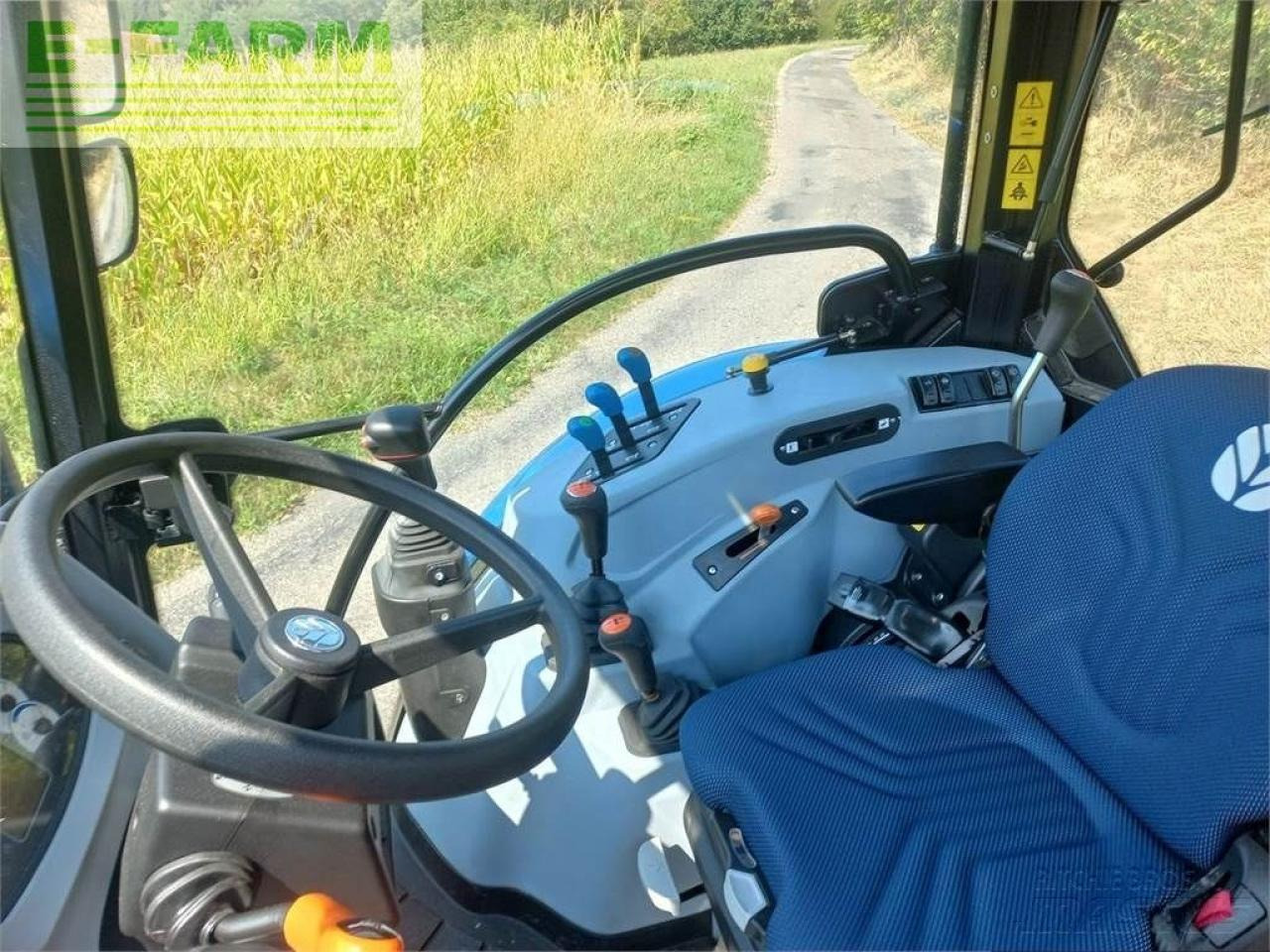 New Holland t5.90s - Tracteur agricole: photos 5 New Holland t5.90s - Tracteur agricole: photos 5