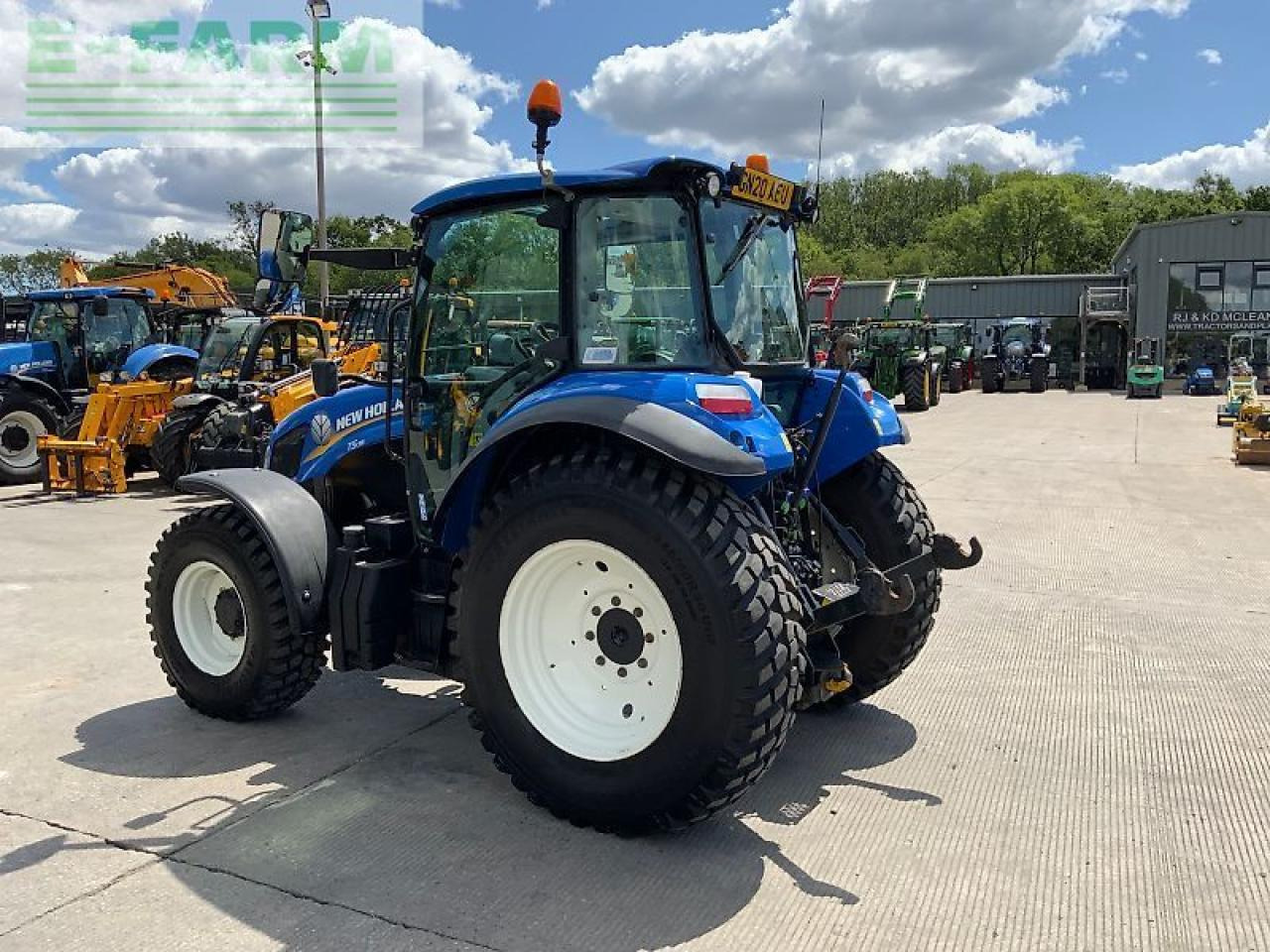 New Holland t5.95 tractor (st23758) - Tracteur agricole: photos 5 New Holland t5.95 tractor (st23758) - Tracteur agricole: photos 5