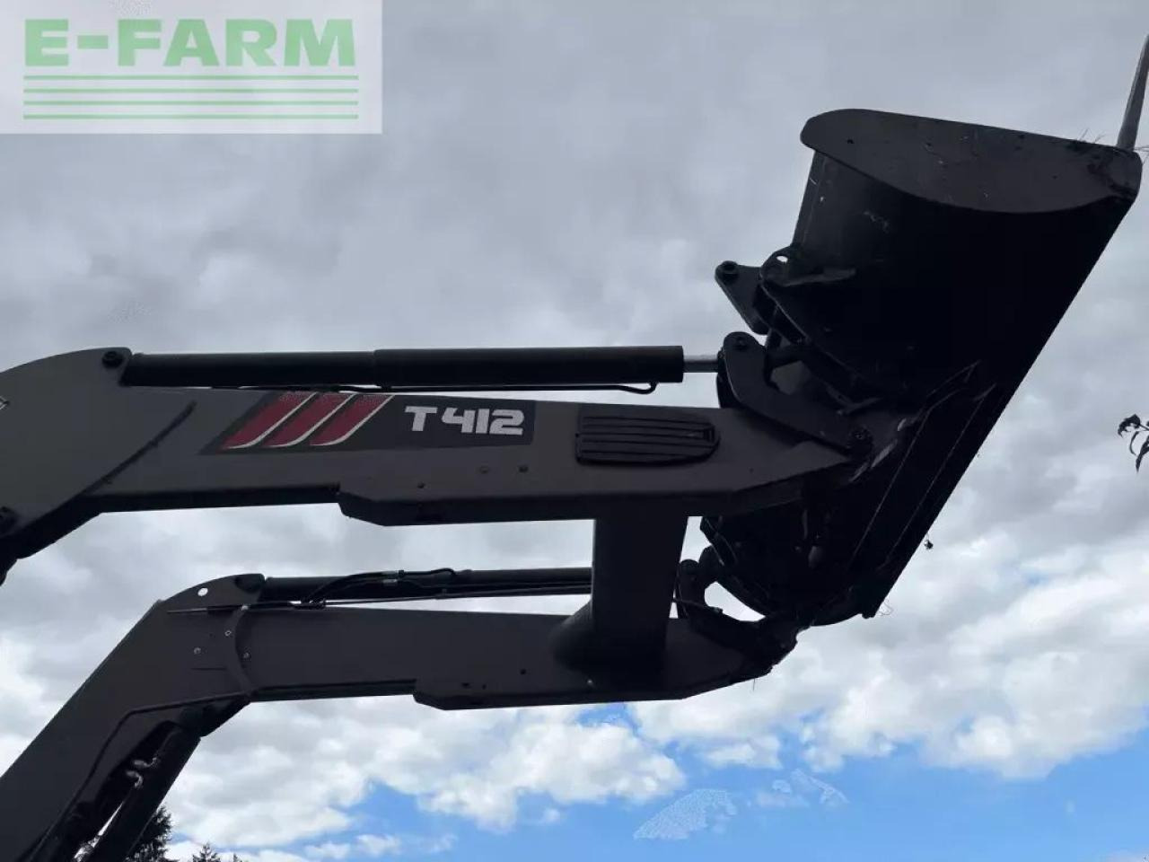 New Holland t6.145 electro command - Tracteur agricole: photos 2 New Holland t6.145 electro command - Tracteur agricole: photos 2