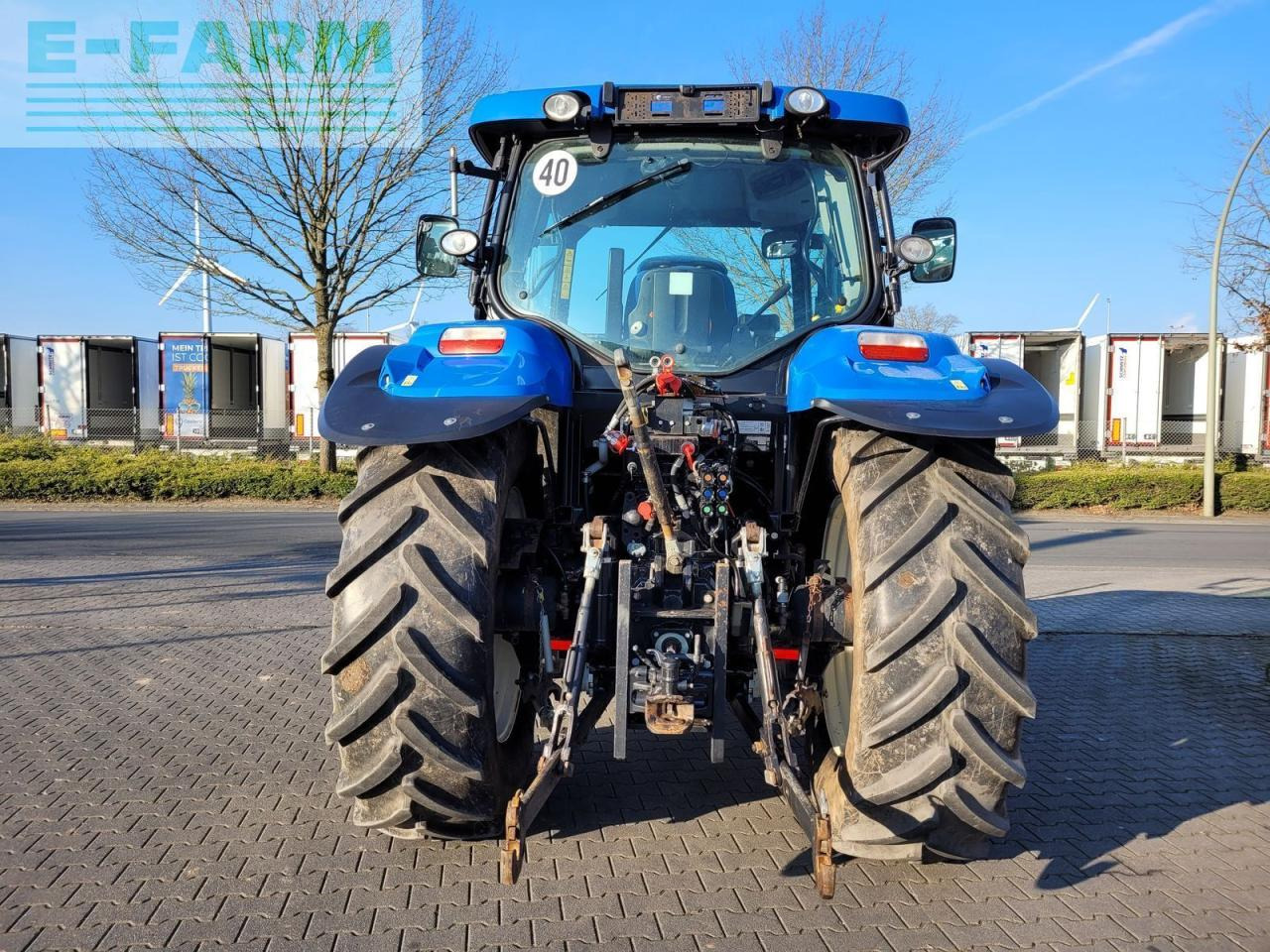 New Holland t6020 elite Elite - Tracteur agricole: photos 4 New Holland t6020 elite Elite - Tracteur agricole: photos 4