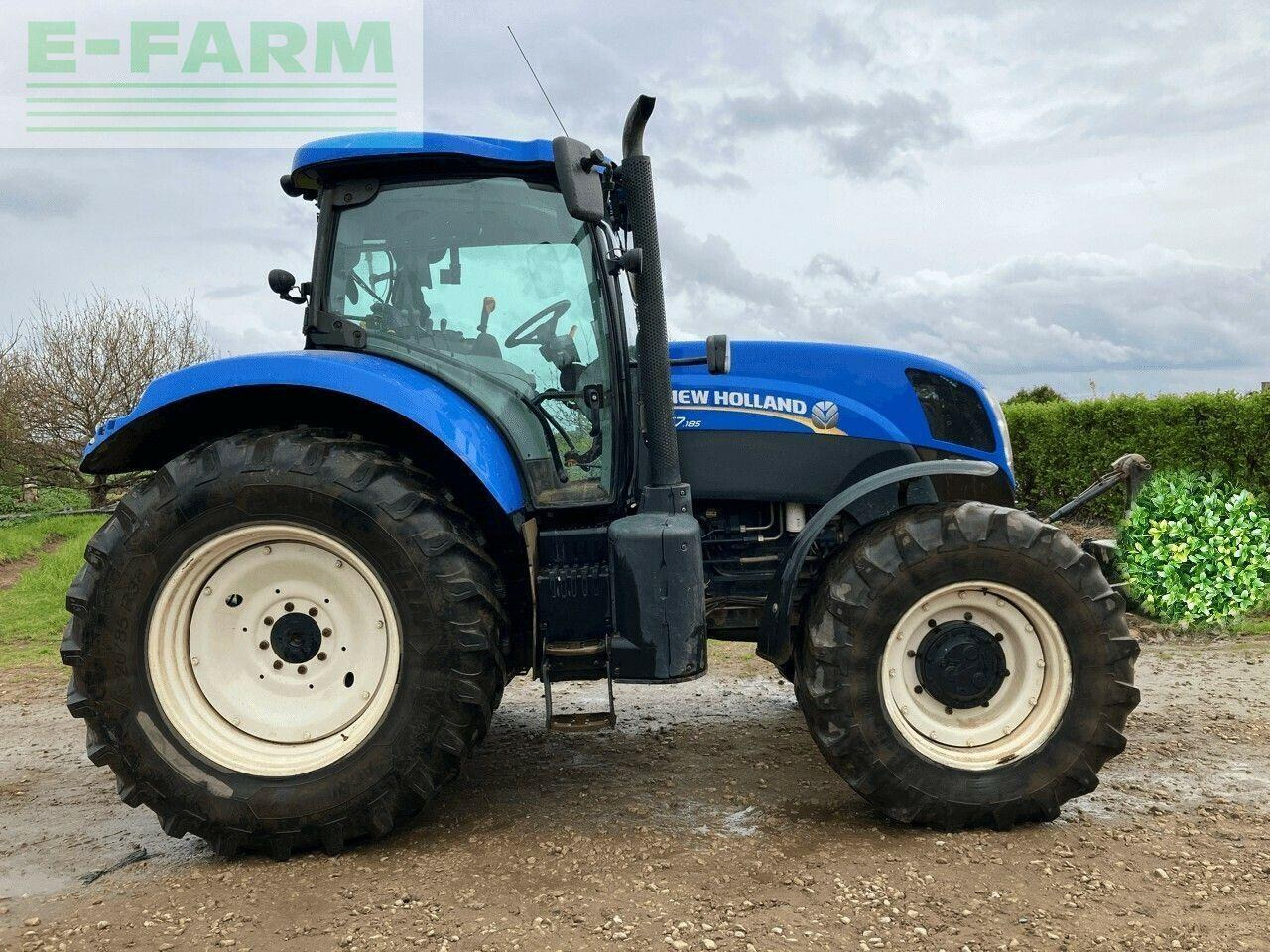 New Holland t7.185 - Tracteur agricole: photos 2 New Holland t7.185 - Tracteur agricole: photos 2