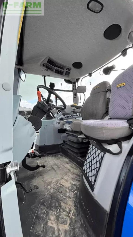 New Holland t7.195s pc s5 - Tracteur agricole: photos 4 New Holland t7.195s pc s5 - Tracteur agricole: photos 4