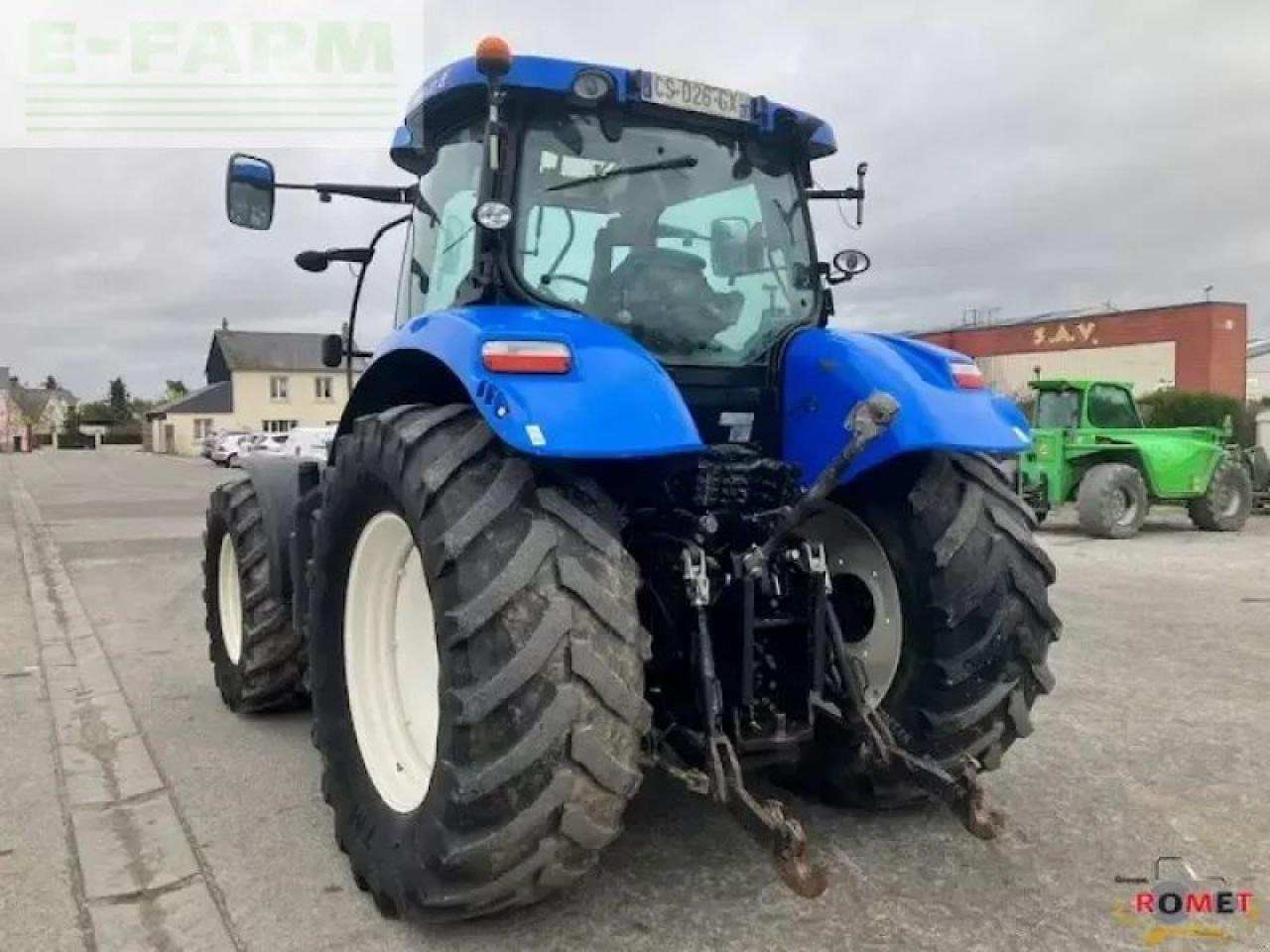 New Holland t7.200 autocomma - Tracteur agricole: photos 4 New Holland t7.200 autocomma - Tracteur agricole: photos 4