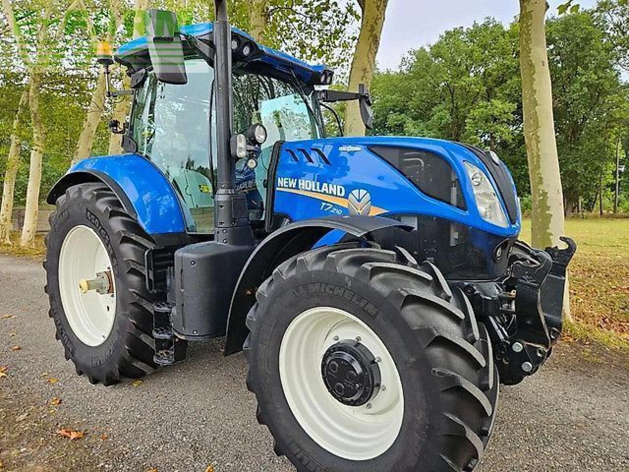 New Holland t7.210 ac auto command ( t7.225 t7.190 t7.175 t7.165 ) - Tracteur agricole: photos 1 New Holland t7.210 ac auto command ( t7.225 t7.190 t7.175 t7.165 ) - Tracteur agricole: photos 1