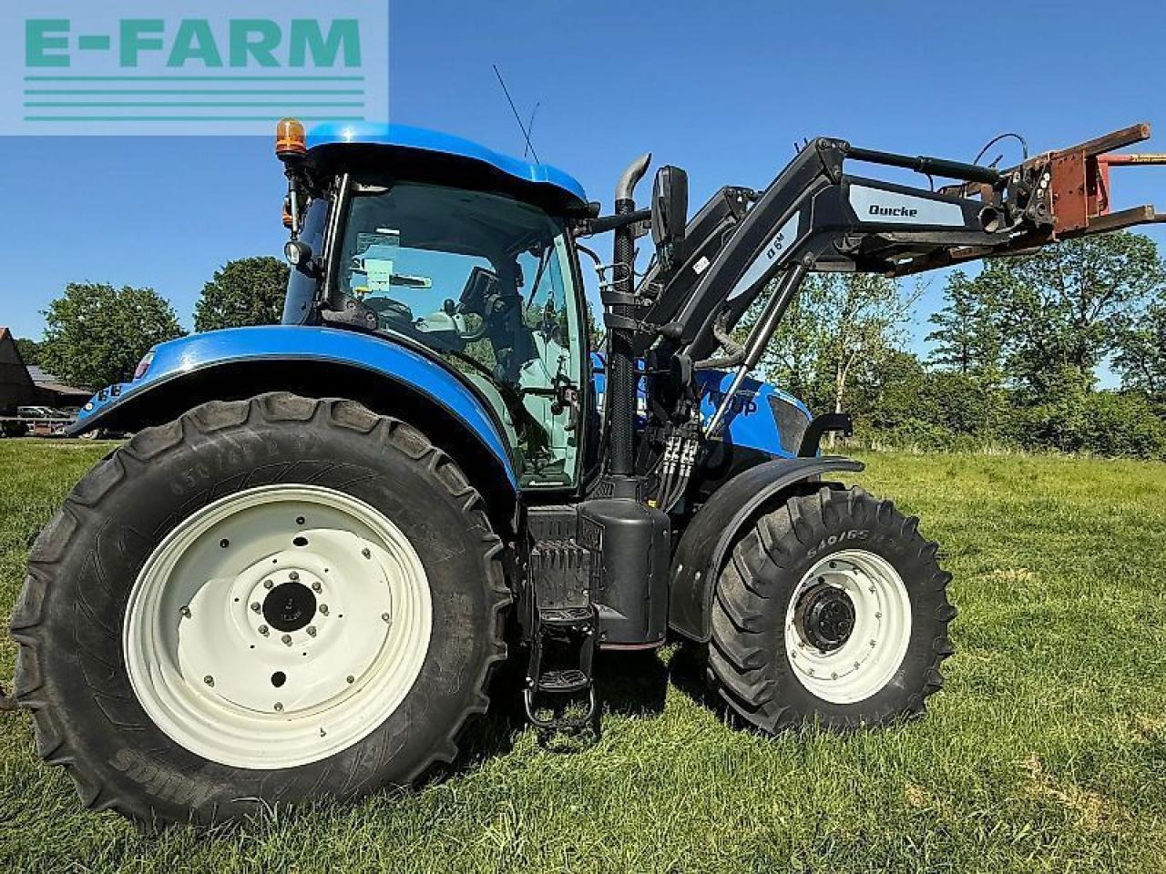 New Holland t7.210 auto command - Tracteur agricole: photos 2 New Holland t7.210 auto command - Tracteur agricole: photos 2