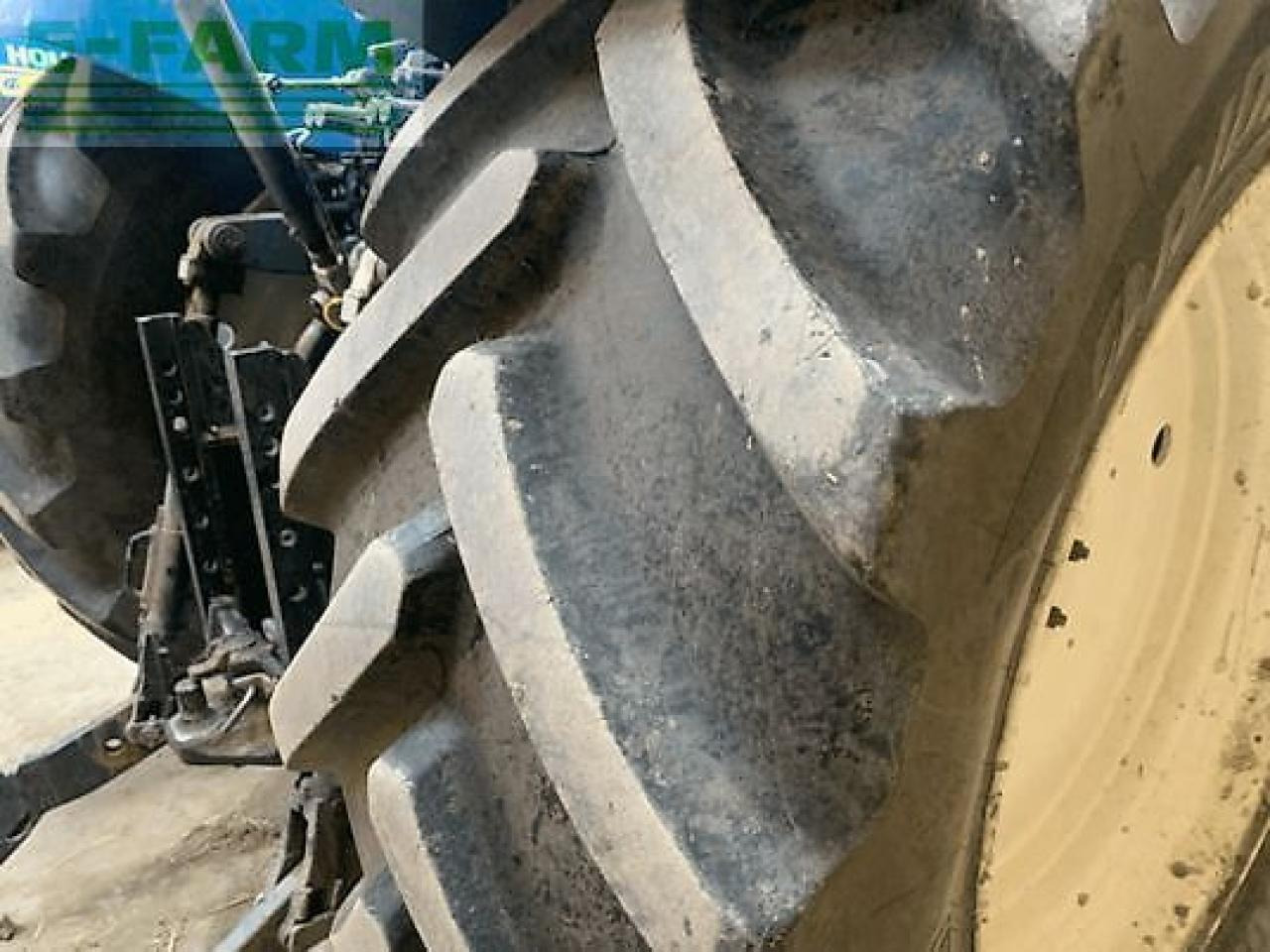 New Holland t7.215s S - Tracteur agricole: photos 3 New Holland t7.215s S - Tracteur agricole: photos 3