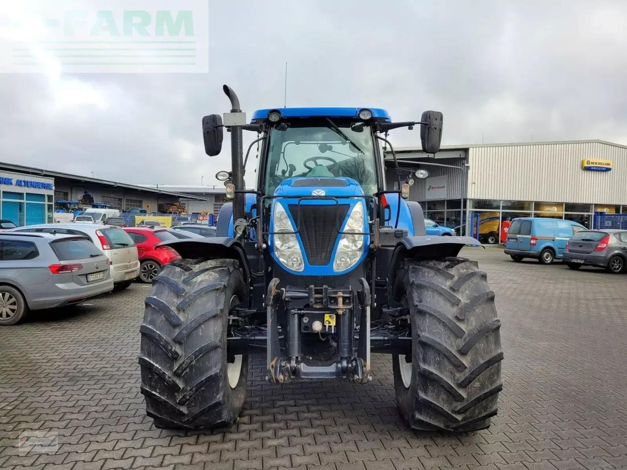 New Holland t7.220 ac - Tracteur agricole: photos 2 New Holland t7.220 ac - Tracteur agricole: photos 2
