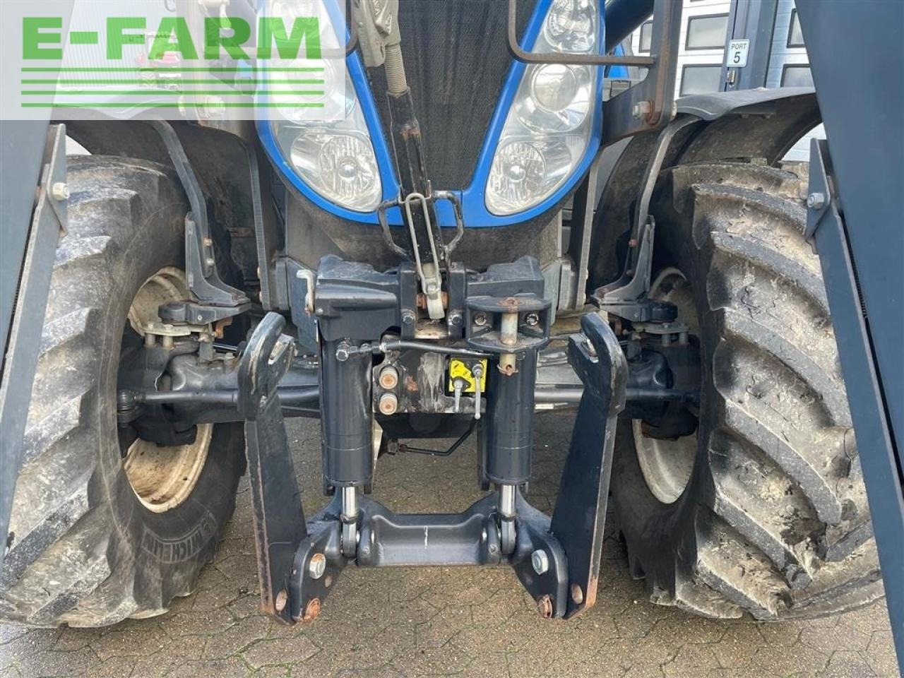 New Holland t7.220 med alø frontlæsser - Tracteur agricole: photos 3 New Holland t7.220 med alø frontlæsser - Tracteur agricole: photos 3