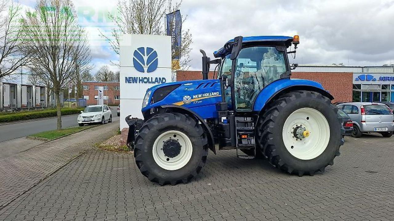New Holland t7.230 ac - Tracteur agricole: photos 1 New Holland t7.230 ac - Tracteur agricole: photos 1