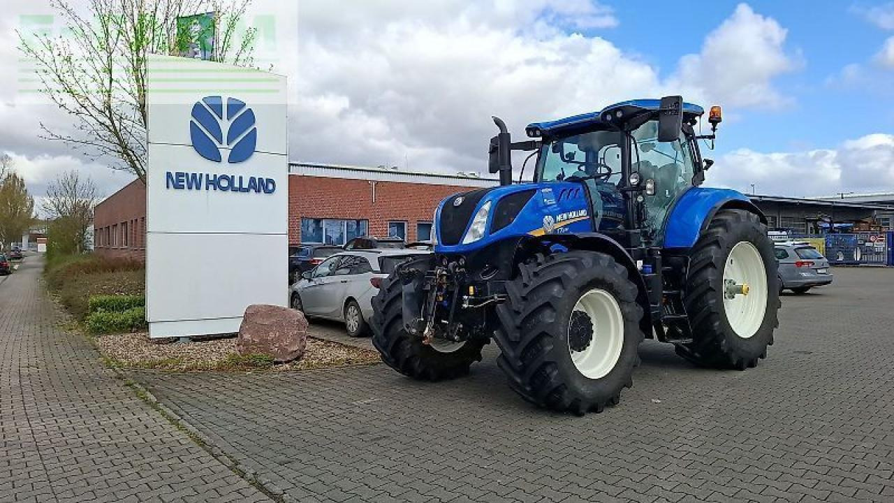 New Holland t7.230 ac - Tracteur agricole: photos 2 New Holland t7.230 ac - Tracteur agricole: photos 2