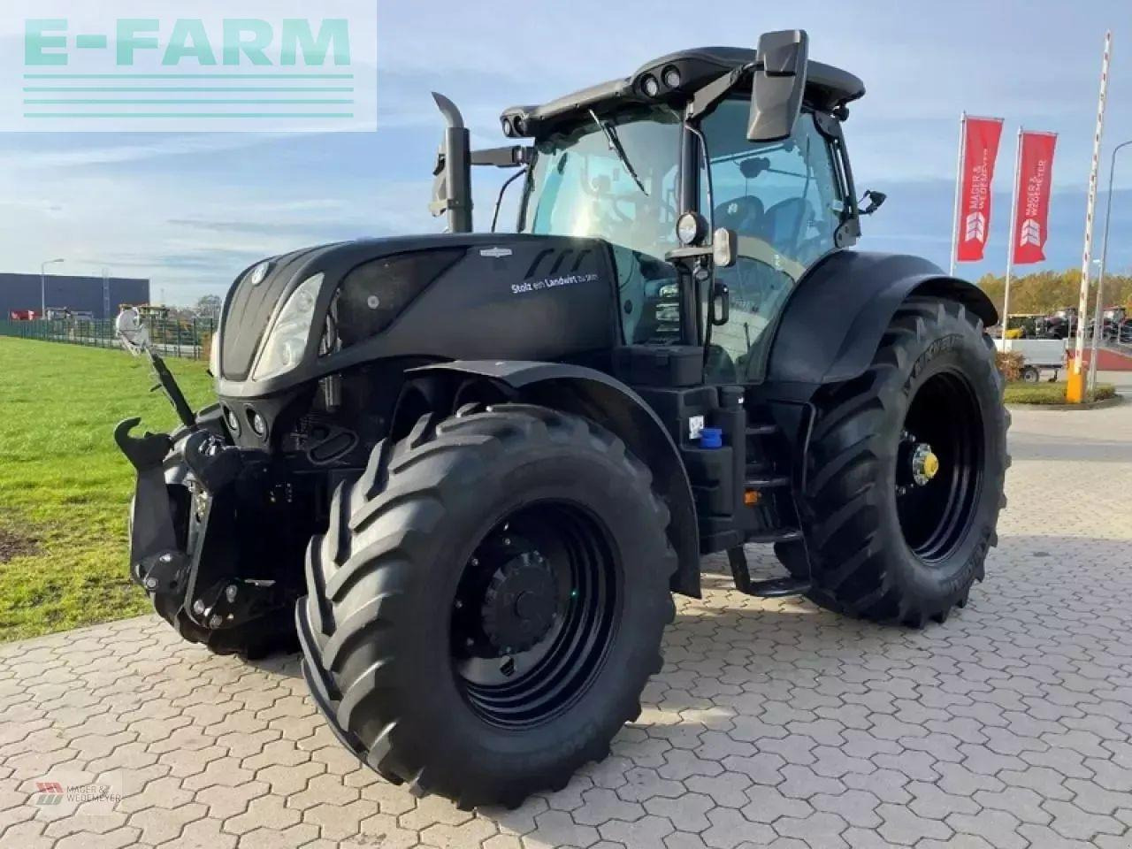 New Holland t7.230 auto command mit rtk - Tracteur agricole: photos 1 New Holland t7.230 auto command mit rtk - Tracteur agricole: photos 1