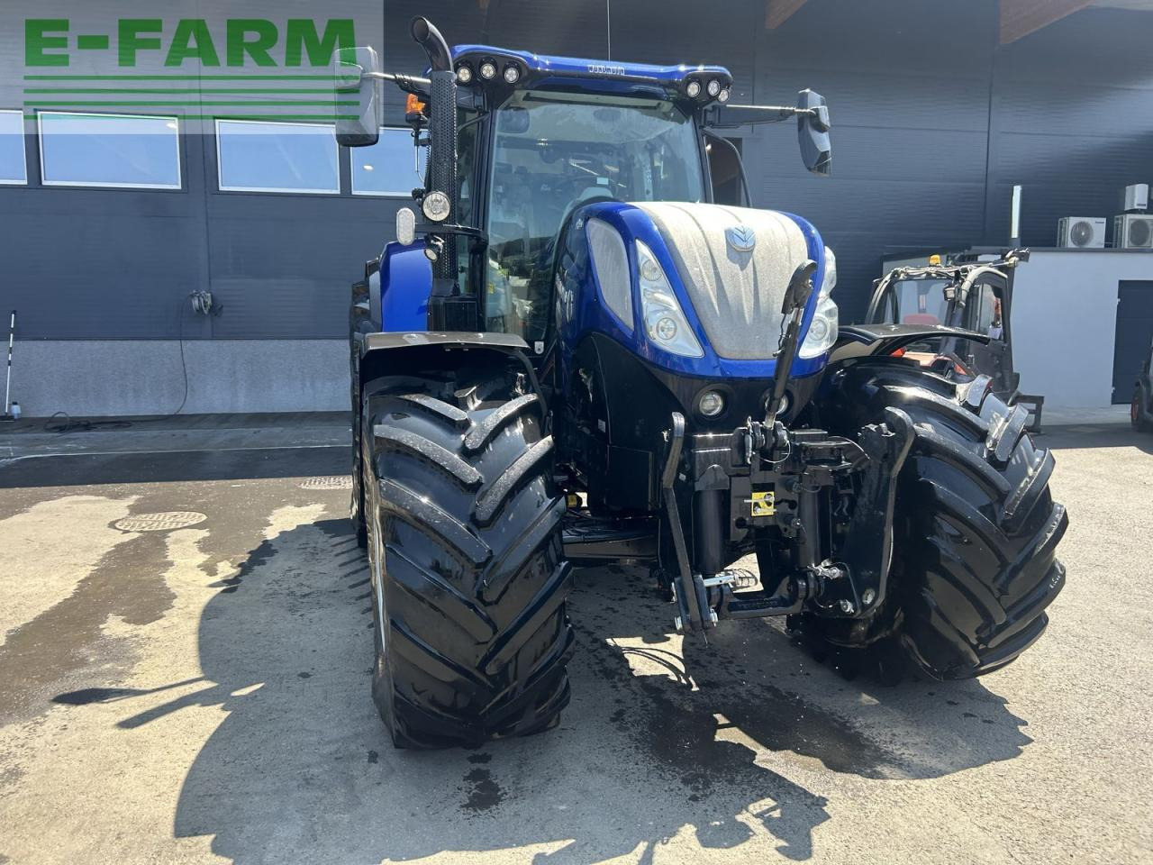 New Holland t7.230 plm auto command - Tracteur agricole: photos 4 New Holland t7.230 plm auto command - Tracteur agricole: photos 4