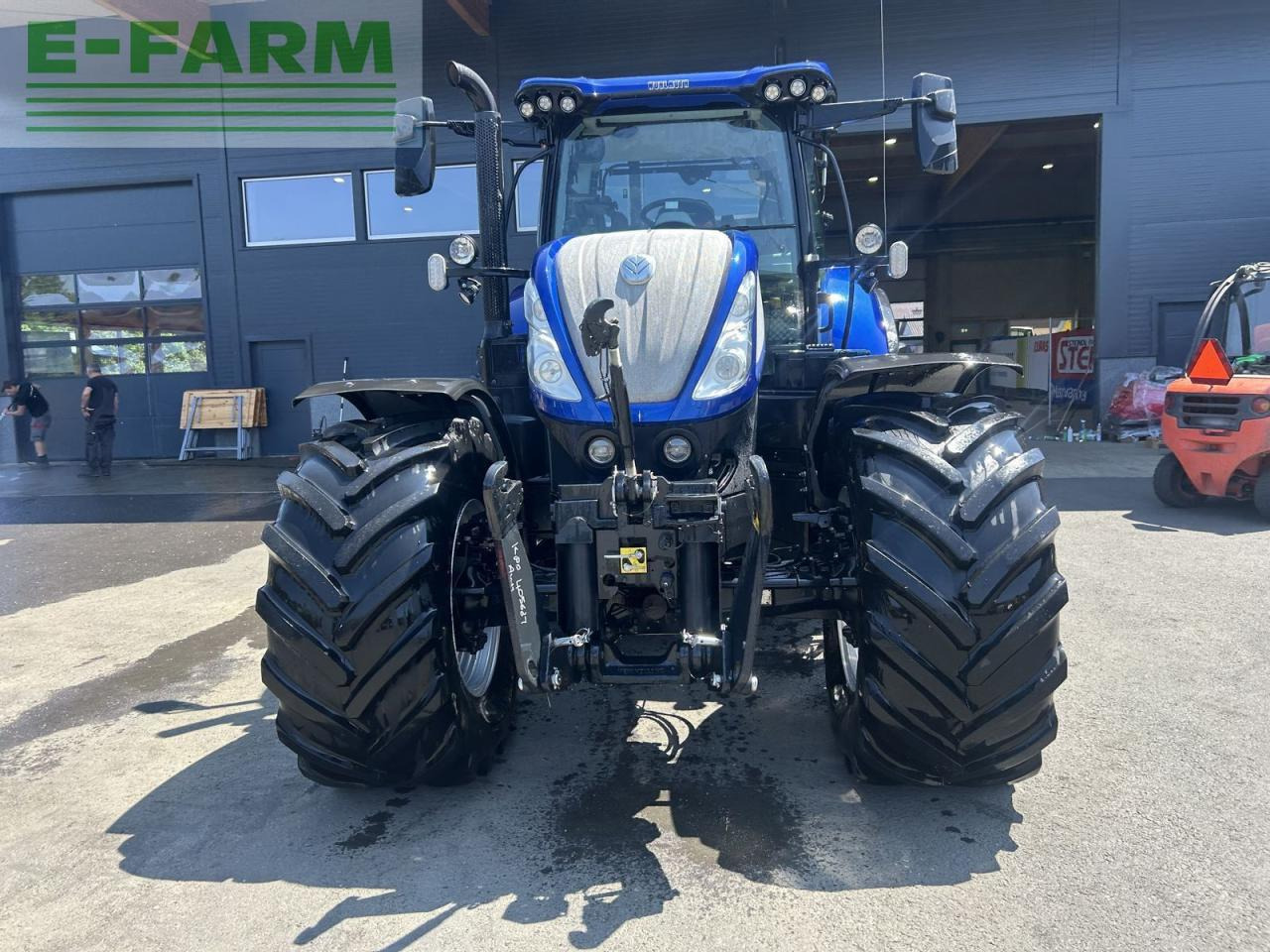 New Holland t7.230 plm auto command - Tracteur agricole: photos 3 New Holland t7.230 plm auto command - Tracteur agricole: photos 3