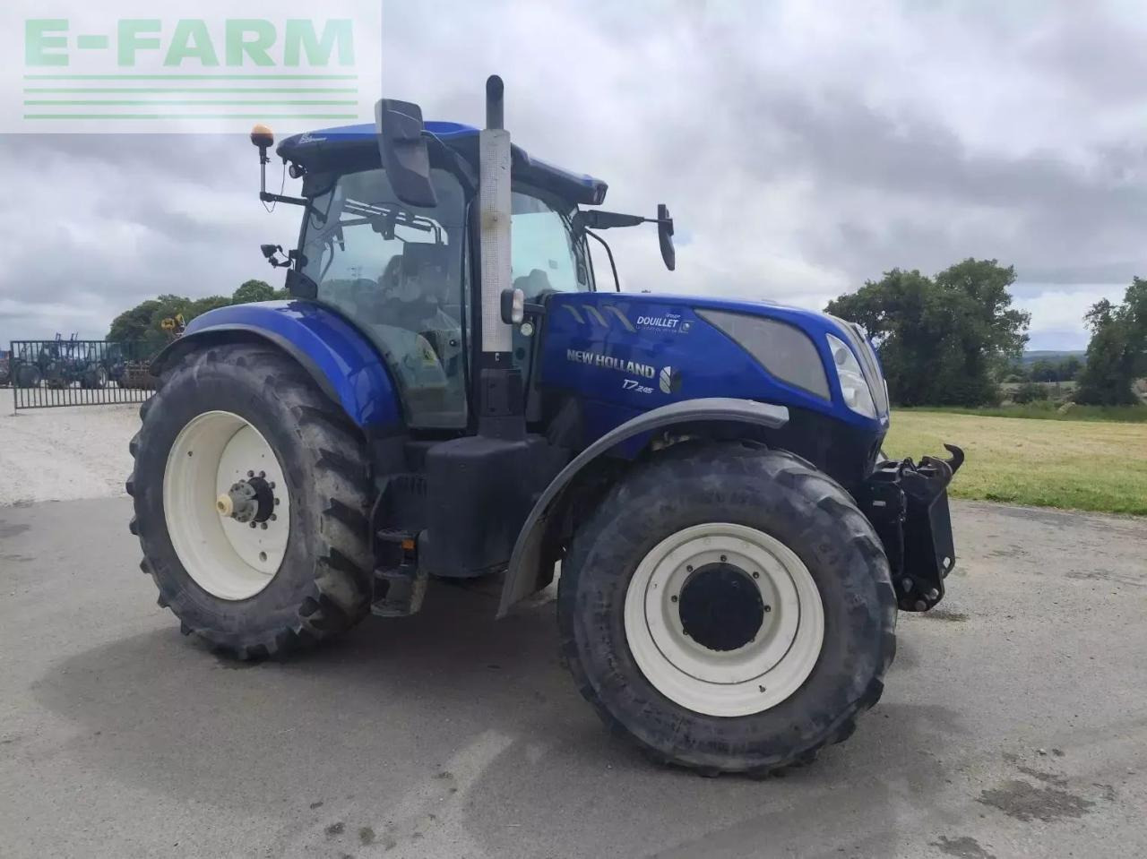 New Holland t7 245 ac - Tracteur agricole: photos 1 New Holland t7 245 ac - Tracteur agricole: photos 1