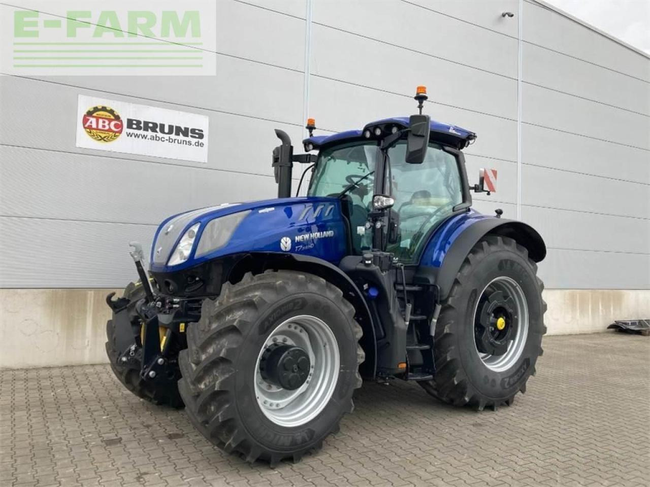 New Holland t7.315 hd autocommand new gen HD - Tracteur agricole: photos 1 New Holland t7.315 hd autocommand new gen HD - Tracteur agricole: photos 1