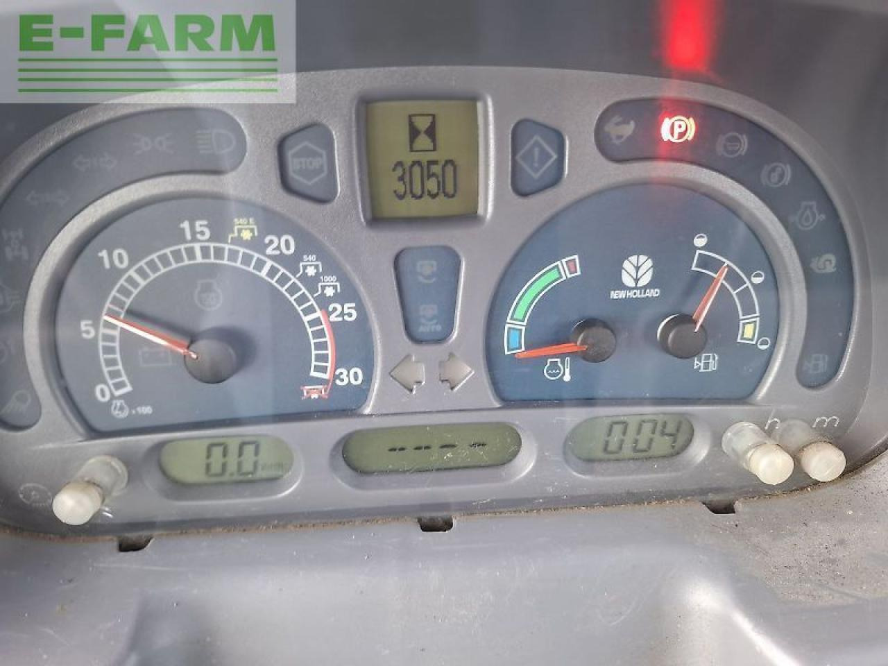 Tracteur agricole New Holland tla 80: photos 13 Tracteur agricole New Holland tla 80: photos 13