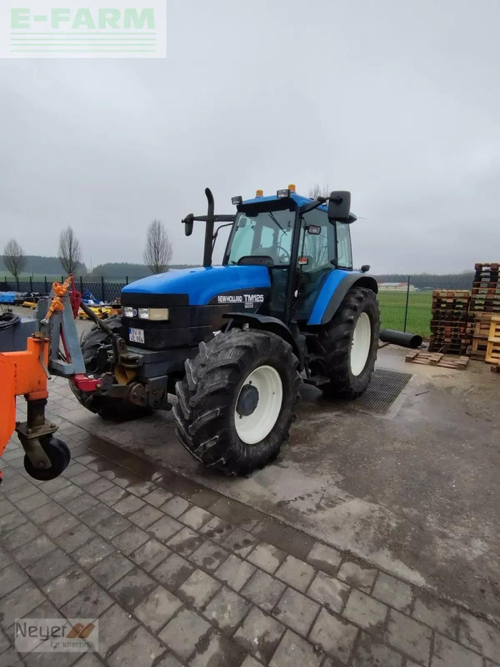New Holland tm 125 - Tracteur agricole: photos 4 New Holland tm 125 - Tracteur agricole: photos 4