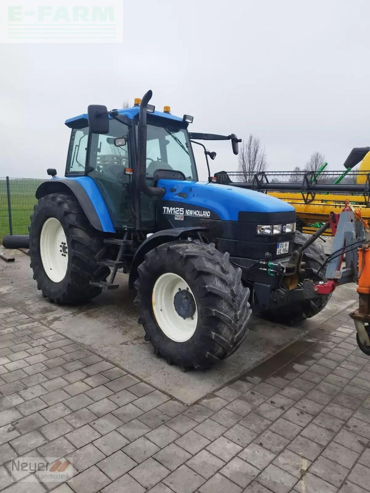 New Holland tm 125 - Tracteur agricole: photos 3 New Holland tm 125 - Tracteur agricole: photos 3