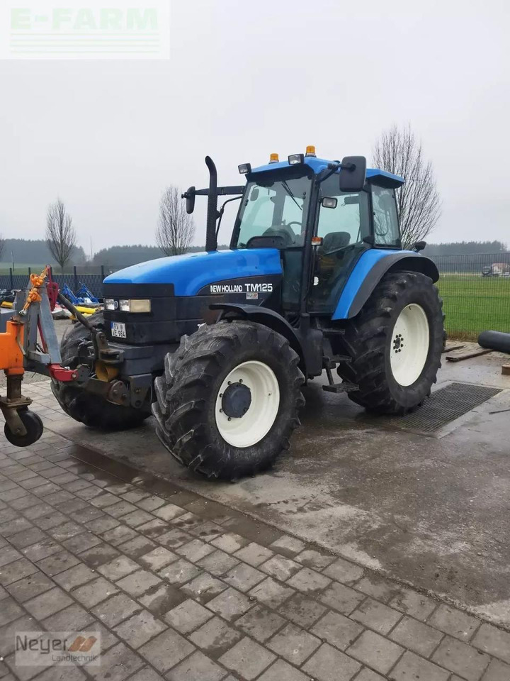 New Holland tm 125 - Tracteur agricole: photos 2 New Holland tm 125 - Tracteur agricole: photos 2