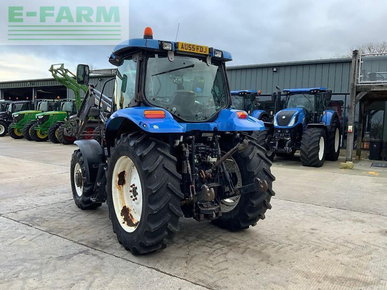 New Holland ts100a tractor (st25192) - Tracteur agricole: photos 4 New Holland ts100a tractor (st25192) - Tracteur agricole: photos 4