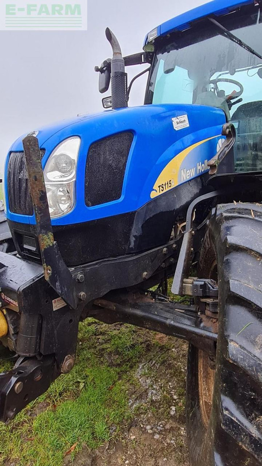 New Holland ts115a - Tracteur agricole: photos 4 New Holland ts115a - Tracteur agricole: photos 4