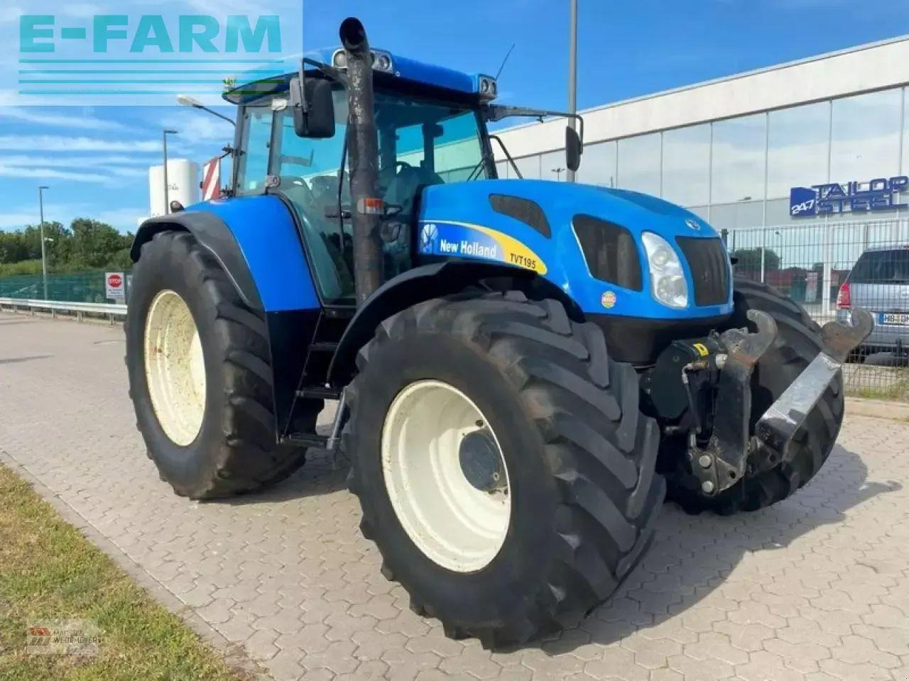 New Holland tvt 195 mit frontzapfwelle - Tracteur agricole: photos 3 New Holland tvt 195 mit frontzapfwelle - Tracteur agricole: photos 3