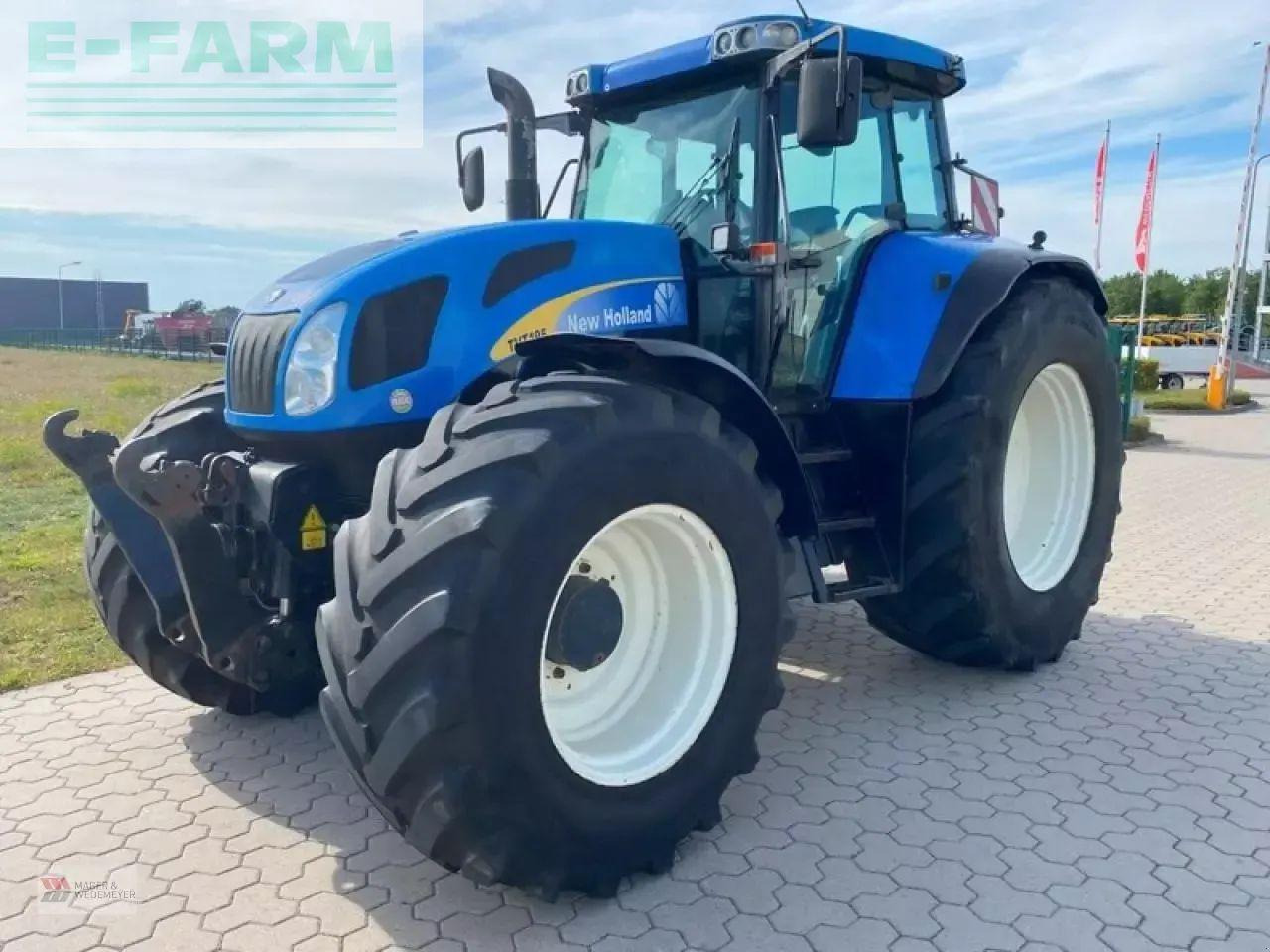 New Holland tvt 195 mit frontzapfwelle - Tracteur agricole: photos 1 New Holland tvt 195 mit frontzapfwelle - Tracteur agricole: photos 1