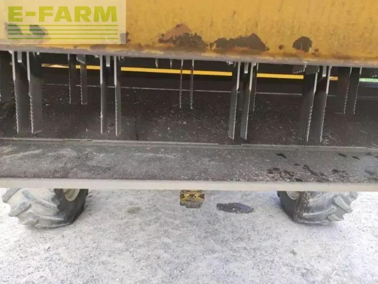 New Holland tx64 - Moissonneuse-batteuse: photos 2 New Holland tx64 - Moissonneuse-batteuse: photos 2