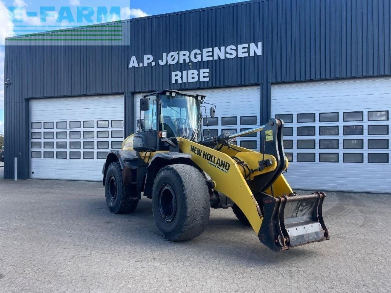 New Holland w 190 - Mini pelle: photos 2 New Holland w 190 - Mini pelle: photos 2